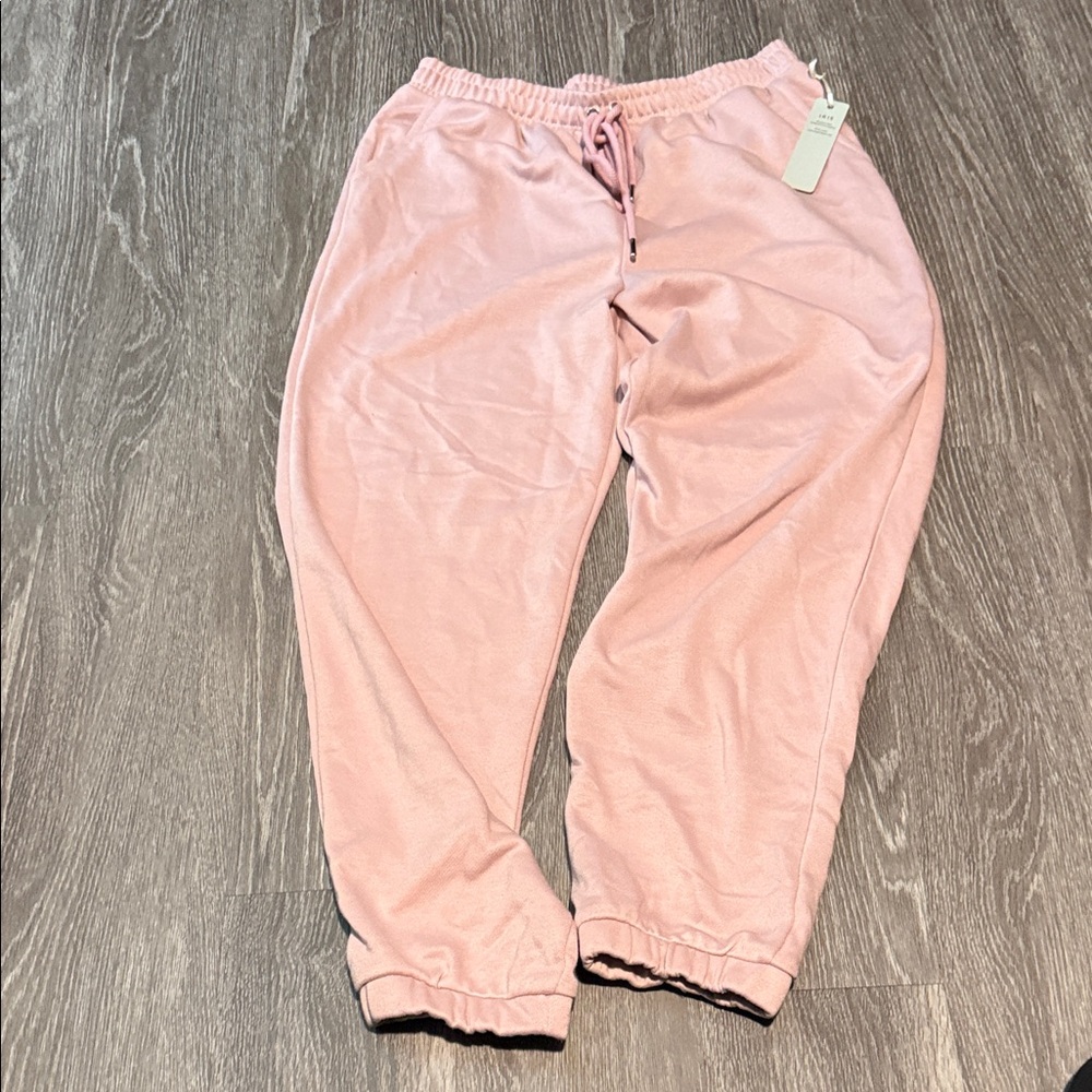 Iris Basic Soft Pink Jogger Pants